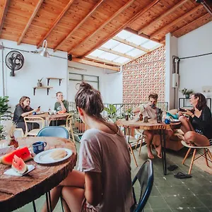 https://centro-hostel.colombiamedellinhotels.com